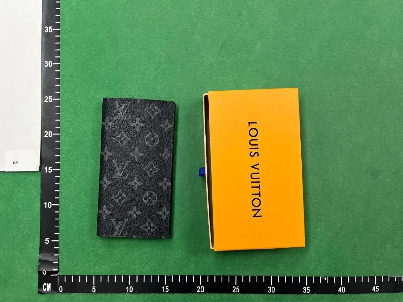 Louis Vuitton Wallet Vendor